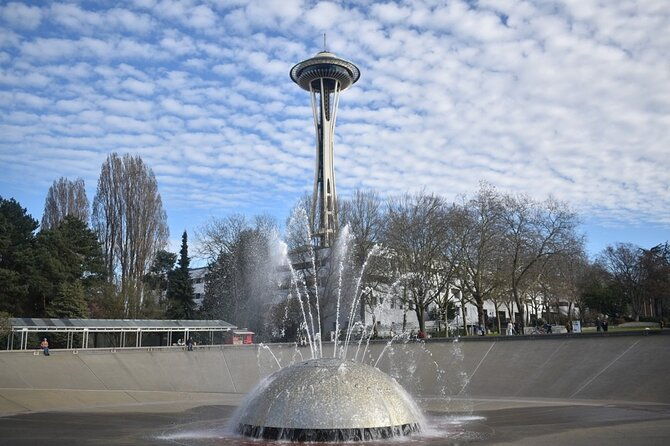 space-needle-seattle-center-small-group-private-walking-tour-2