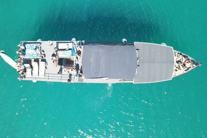 split-blue-lagoon-shipwreck-solta-tour-with-lunch-drinks
