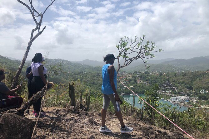 st-lucia-billy-goat-trail-hike-in-marigot-bay-cruise-passengers