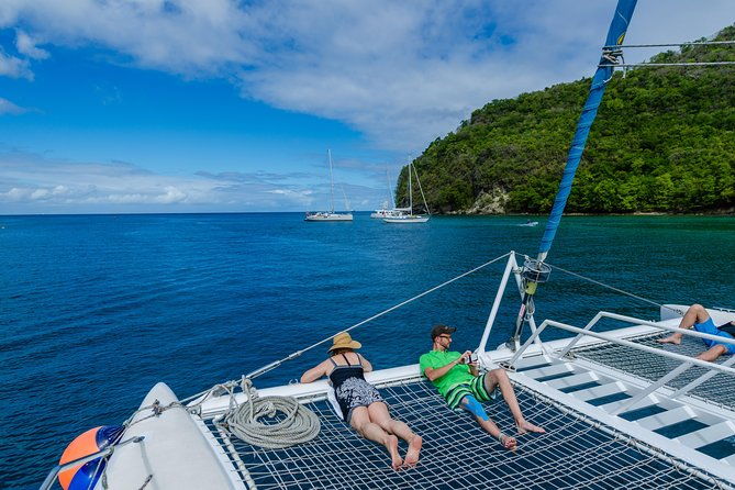 st-lucia-catamaran-day-sailing-and-sightseeing-tour