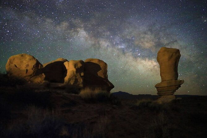 stargazing-and-milky-way-portrait-in-capitol-reef-national-park