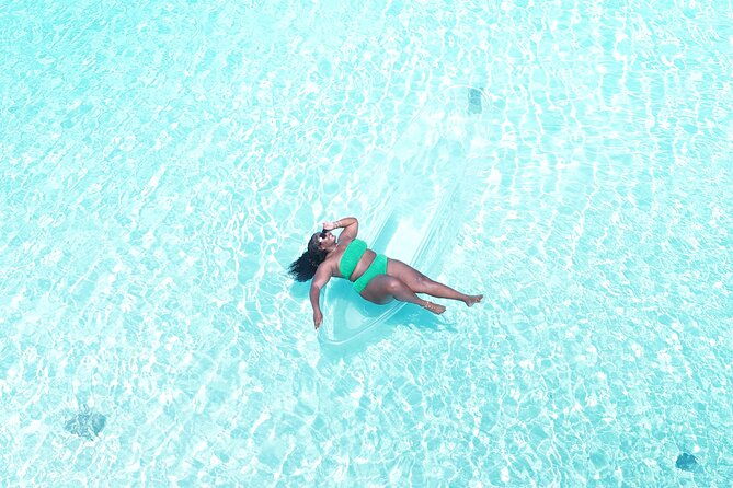 stunning-clear-kayak-drone-photoshoot-in-turks-and-caicos