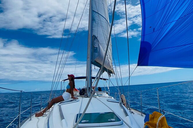 sunrise-sunset-moonlight-private-sailing-cruises-in-madeira-2