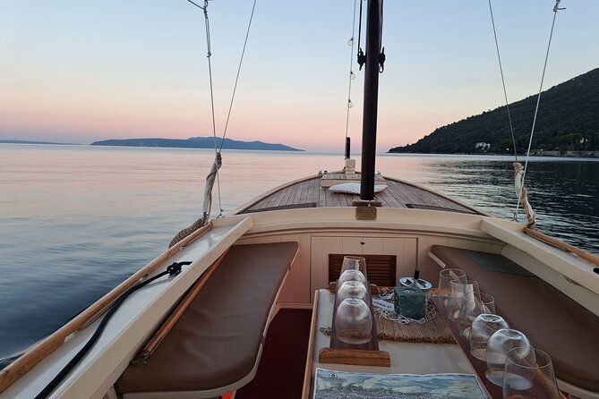 sunset-ride-opatija-on-madonnina-boat-tour