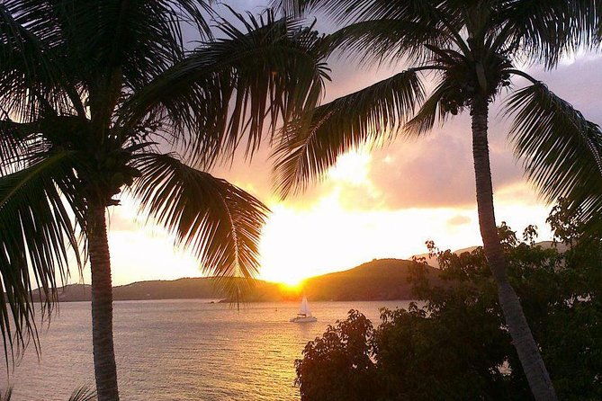 sunset-sail-with-cocktails-and-appetizers