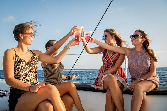 sunset-sailing-cruise-with-premium-drinks-and-bites