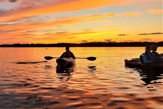 sunset-tour-by-kayak-on-sebago-lake-maine