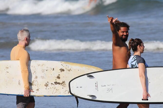 surf-lesson-in-tamarindo-private-and-group