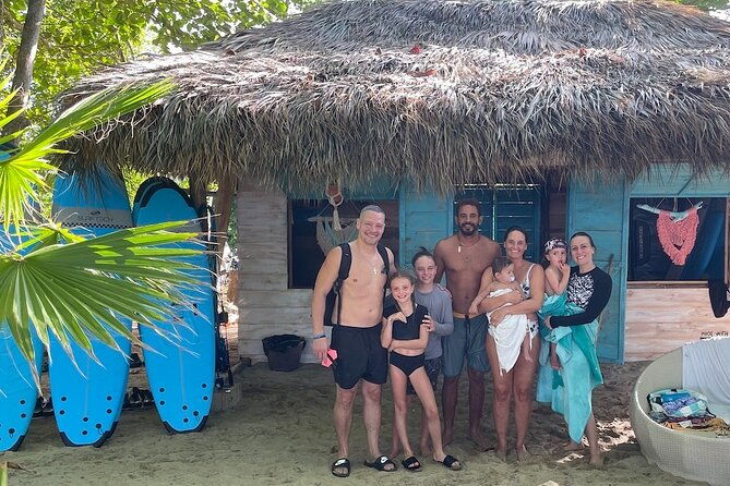 surfing-lesson-at-beautiful-beach-playa-encuentro