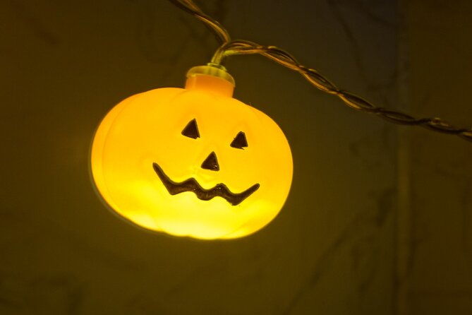 tales-of-salem-halloween-guided-walking-tour