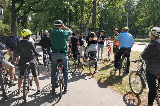 tallinn-bike-tour-with-electric-bikes