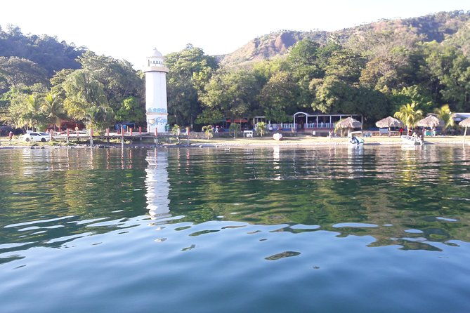 the-best-colonial-town-with-clobbestone-streets-suchitoto-and-ilopango-lake