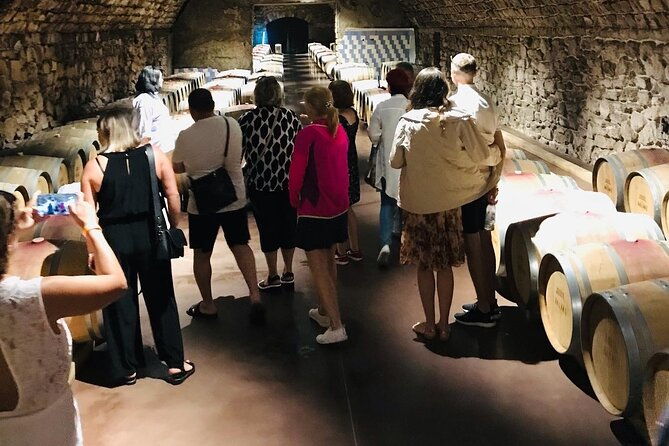 the-castle-mimi-wine-private-tour-with-tasting