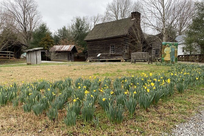 ticket-pass-to-the-great-smoky-mountains-heritage-center-self-guided-tour-2