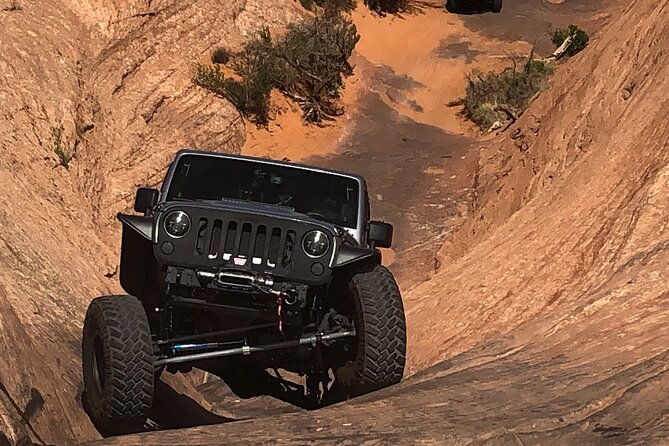 tip-toe-through-hell-private-4wd-guided-jeep-experience-in-moab