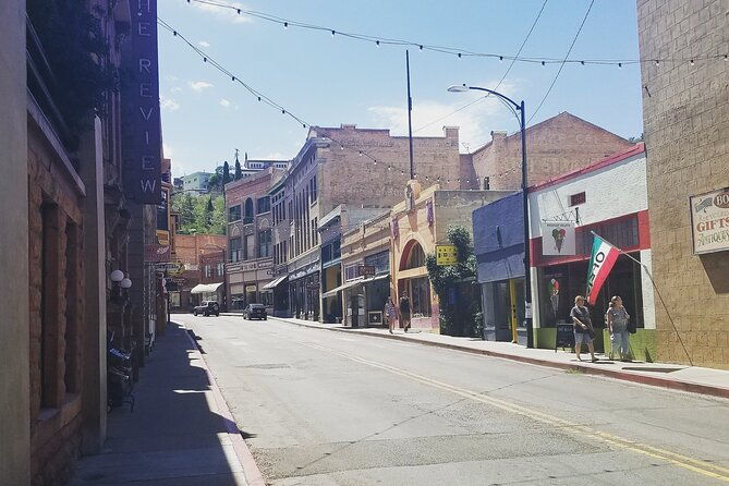 tombstone-and-bisbee-sightseeing-tour-with-saguaro-n-p