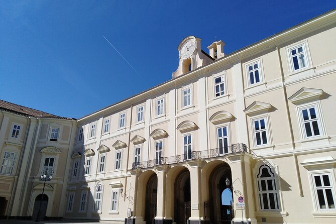 tour-at-the-royal-palace-of-portici-and-the-golden-mile-2