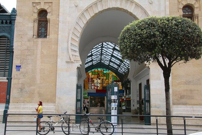 tour-paella-and-malaga-market-with-an-official-guide