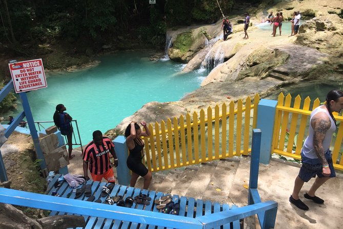tour-to-blue-hole-horseback-riding-atv-adventures