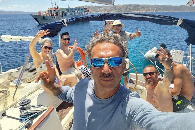 tour-to-the-islands-of-the-la-maddalena-archipelago-by-sailing-boat