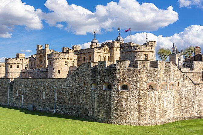 tower-of-london-fully-guided-private-tour