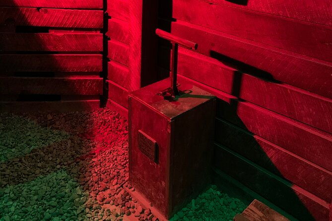 trapped-below-underground-escape-room-adventure-at-extreme-escape-san-antonio