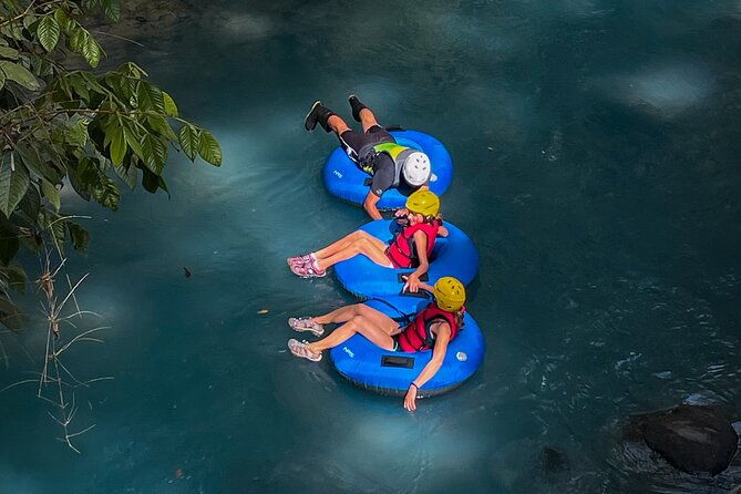 tubing-rio-celeste-adventure-experiences-in-nature