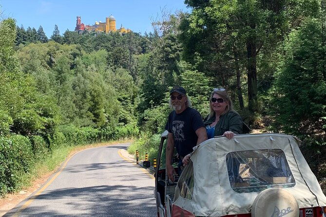 tuk-tuk-private-tour-in-sintra-and-beaches-2