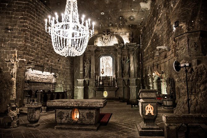 two-day-trip-to-auschwitz-birkenau-and-wieliczka-salt-mine