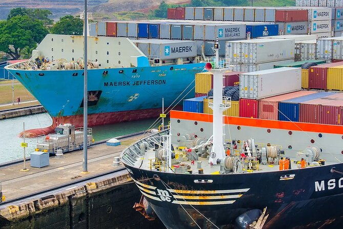two-oceans-old-and-new-panama-canal-locks-private-tour