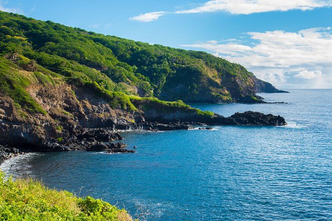 ultimate-hana-full-day-adventure-tour