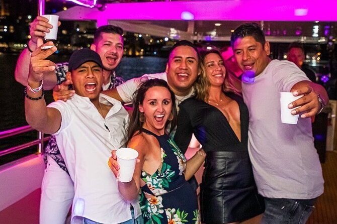 ultimate-party-in-miami-boat-party-party-bus-nightclub