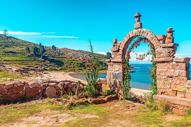 uros-and-taquile-islands-from-puno-full-day-tour-with-lunch