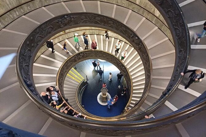 vatican-highlights-museums-sistine-chapel-tour-basilica-entrance