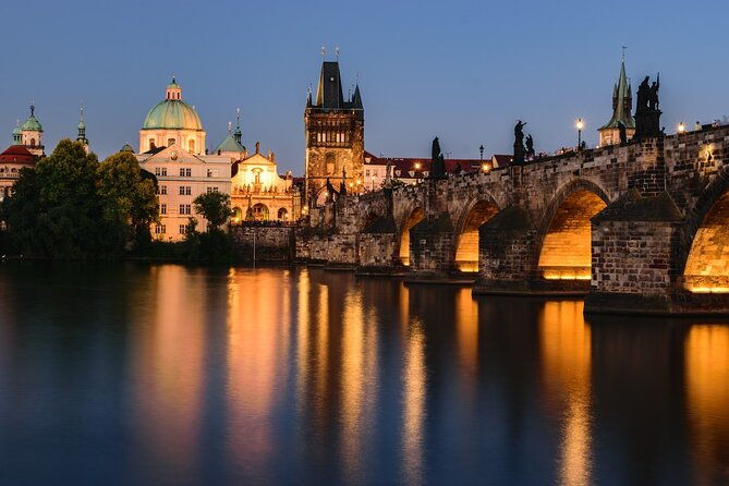 vip-tour-professional-photos-you-and-prague-best-monuments