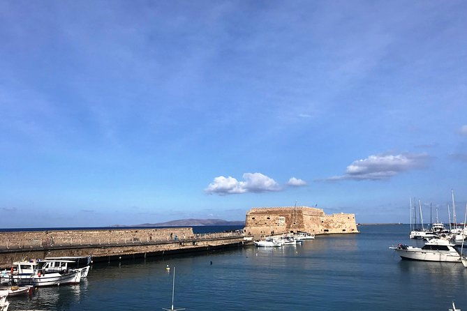 visit-knossos-heraklion-city-walking-and-tasting-tour