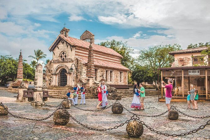 visit-to-altos-de-chavon-from-punta-cana