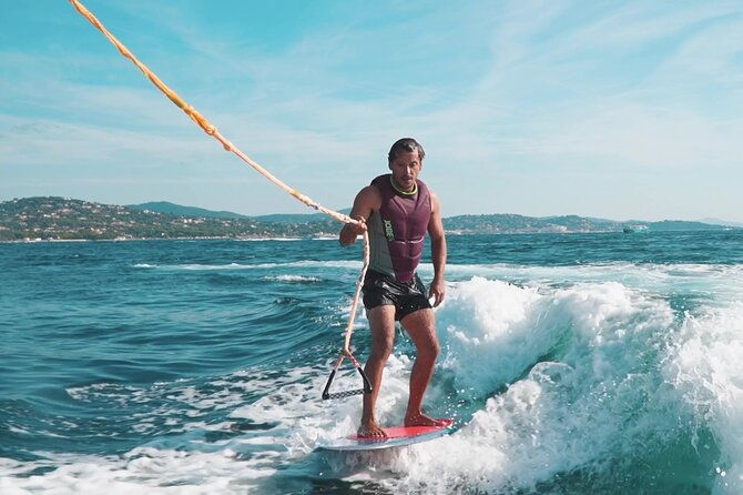 wakesurfing-wakeboarding-or-inflatable-tows-in-bay-of-st-tropez