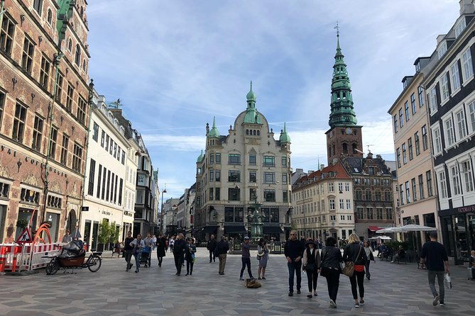 walking-tour-copenhagen-old-town-tivoli-park-included
