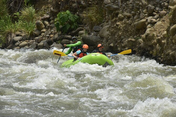 white-water-rafting-ii-and-iii-maquique-costa-rica-la-fortuna