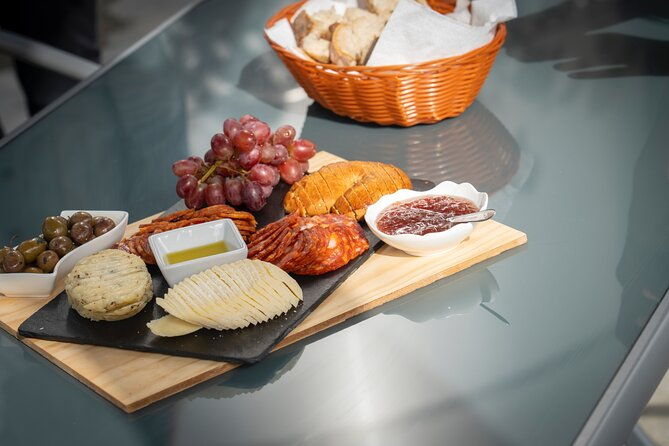 winery-visit-setubal-fish-market-tour-with-tasting-from-lisbon-2