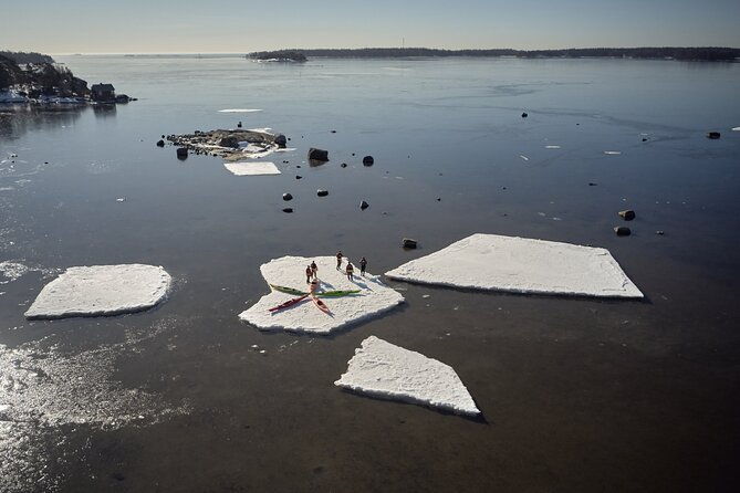 winter-kayaking-in-eastern-helsinki-archipelago