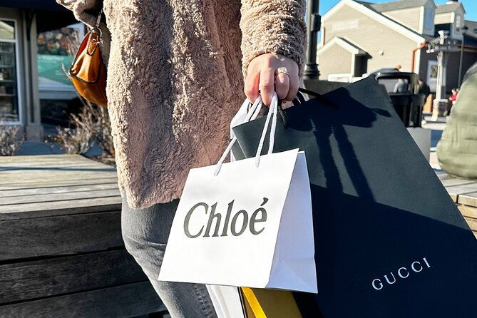 woodbury-common-premium-outlets-shopping-tour-from-midtown-2