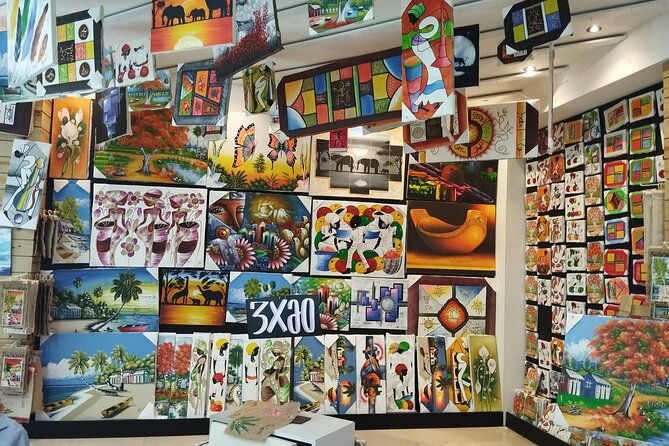 world-mart-souvenirs-store-guided-tour