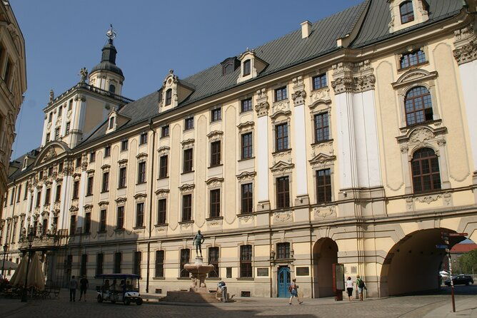 wroclaw-tour-with-e-bus-2-h-english-guide-group-1-4-people