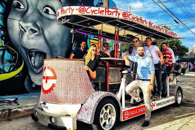 wynwood-graffiti-instatour-on-a-party-bike