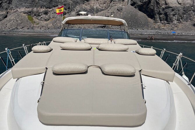 yacht-excursion-with-drinks-lunch-and-snorkeling-in-gran-canaria