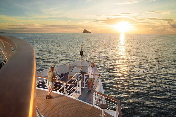 yacht-la-pinta-origin-of-species-adventure-mon-fri