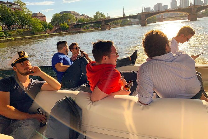 yacht-tour-in-frankfurt-for-up-to-12-guests