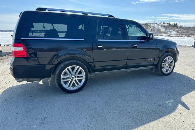 yellowknife-private-northern-lights-tour-with-transportation
